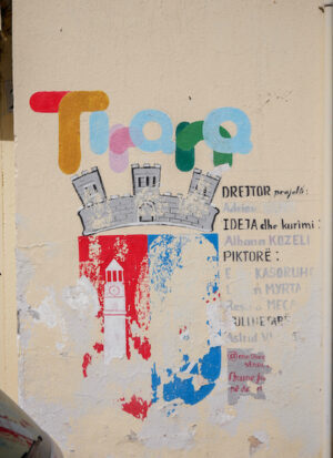 cose da vedere a Tirana? Sicuramente la Street art!